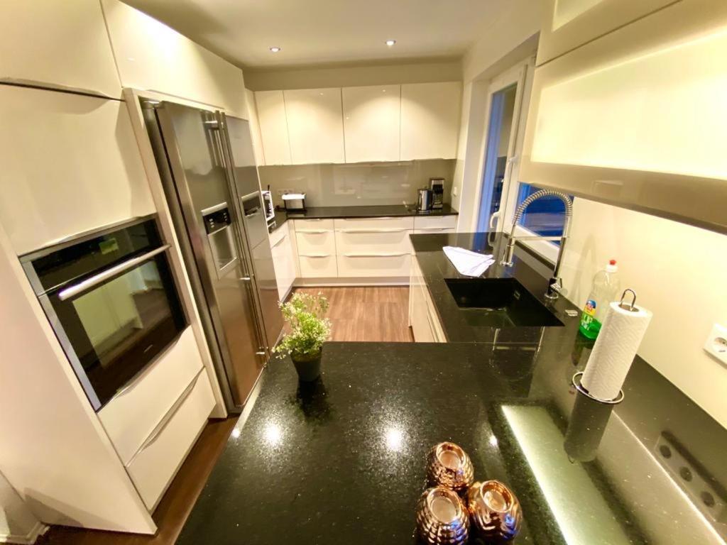 Beautiful Suites In The Center Of Gutersloh Ngoại thất bức ảnh