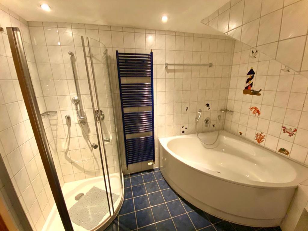 Beautiful Suites In The Center Of Gutersloh Ngoại thất bức ảnh